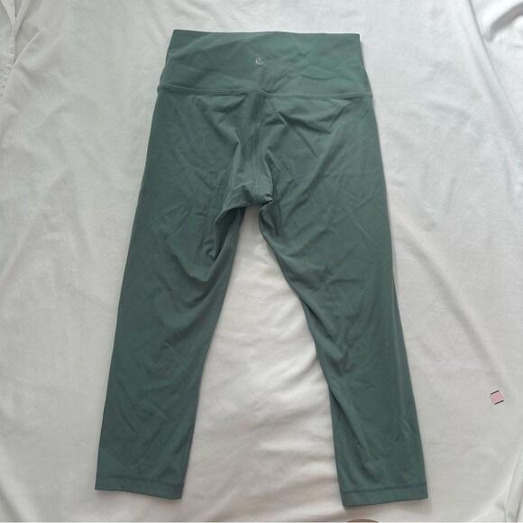 Lululemon Wunder Under High Rise Crop - Picture 2 of 6